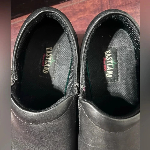 Womens Eastland Double Down Leather Slip On Shoes Black 8.5 EUC Casual Work Wear - Picture 4 of 9